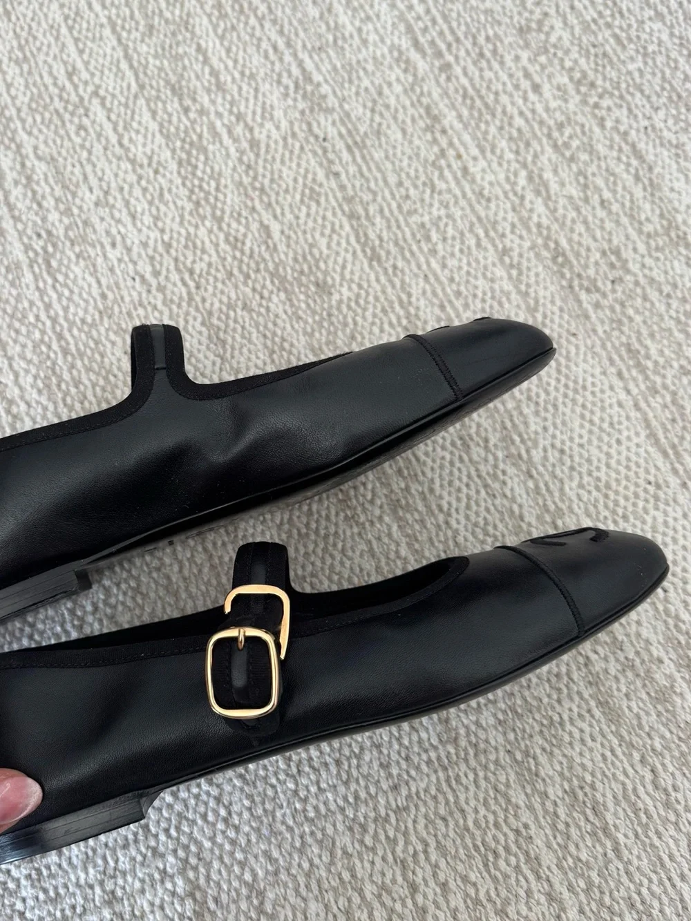 Chanel Leather Mary Jane Flats in Great condition - Picture 3 of 4